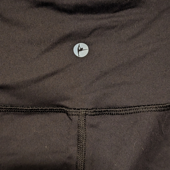 90 Degree by Reflex Black Biker Shorts – Size M - Picture 3 of 5